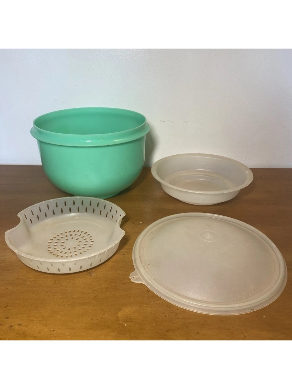 Vintage Tupperware Crisp It Lettuce Keeper 1424 Dome Lid Jadeite Green Colander